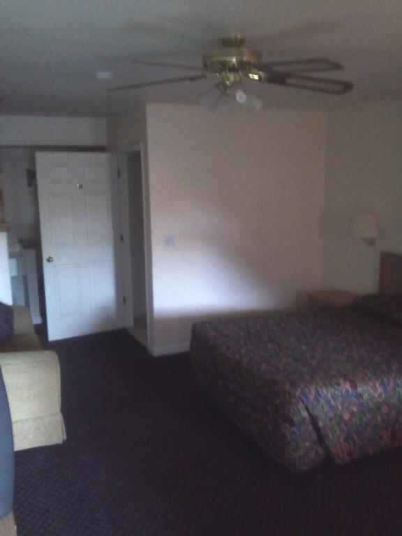 Rodeway Inn Уиннемакка Экстерьер фото